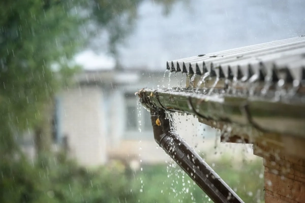 overflowing gutter